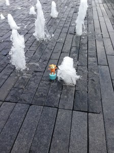 Monkey Easter 06 Fountain