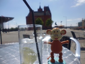 2015-0611-02 Drink at Cardiff Bay