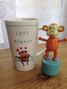 2015-0904-01 Love Monkey mug