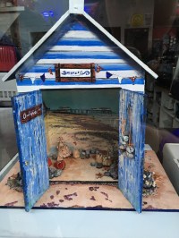 2016-0522-16 Beach hut.jpg