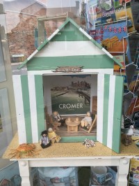 2016-0522-18 Beach hut.jpg