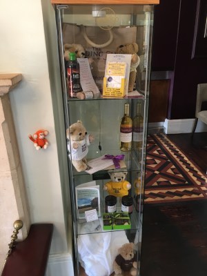 170902-03 Presents.jpg