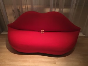170916-06 Sofa.jpg