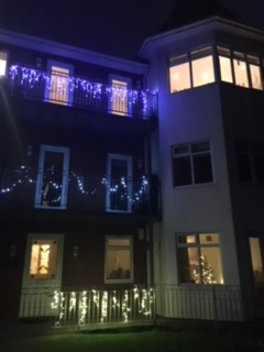 171222-07 Outside lights.JPG